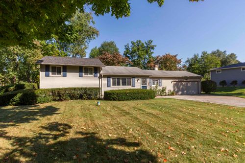 18165 Chipstead Dr, South Bend, IN, 46637-4424 | Card Image