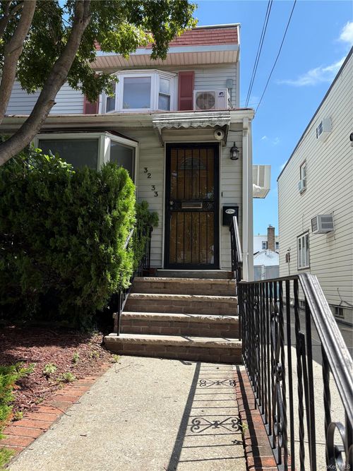 3233 200th St, Bayside, NY, 11361-1013 | Card Image
