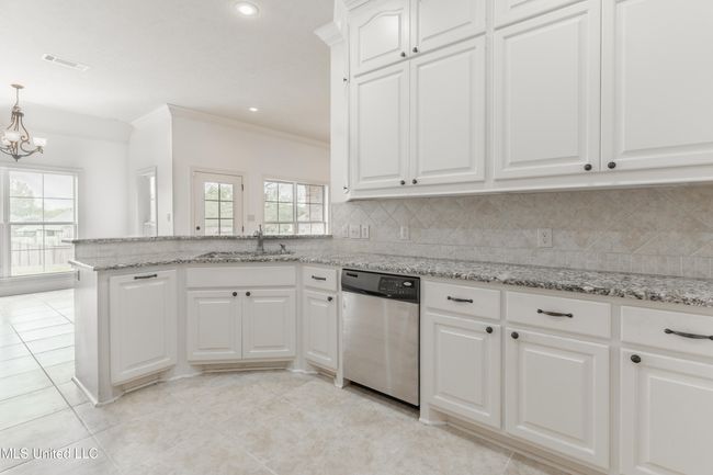15-Kitchen | Image 25