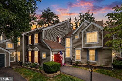11757 Arbor Glen Way, RESTON, VA, 20194-1581 | Card Image