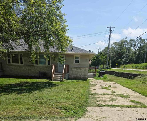 4729 Nebraska Ave, Omaha, NE, 68104-1468 | Card Image