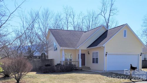 35 Cotton Creek Cir, Black Mountain, NC, 28711-7100 | Card Image