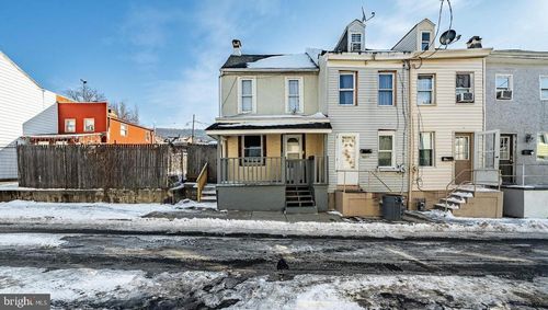 323 Mulberry St, READING, PA, 19604-2913 | Card Image
