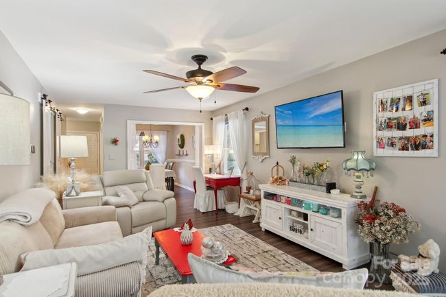 6 S Calico Ln, Condo with 3 bedrooms, 2 bathrooms and null parking in Etowah NC | Image 8
