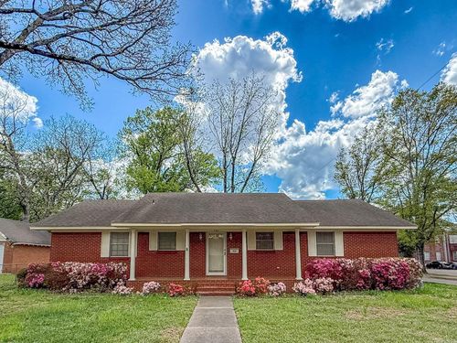 203 Pine Bluff St, Malvern, AR, 72104-4227 | Card Image