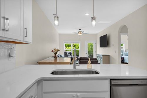 133 Dameron Pvt Dr, Hendersonville, TN, 37075-2475 | Card Image