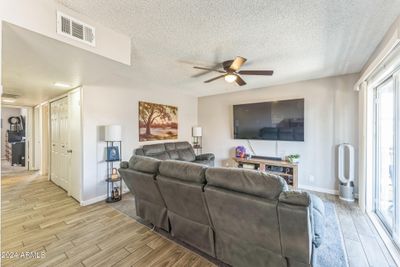 120 - 286 W Palomino Drive, Condo with 3 bedrooms, 2 bathrooms and null parking in Chandler AZ | Image 3