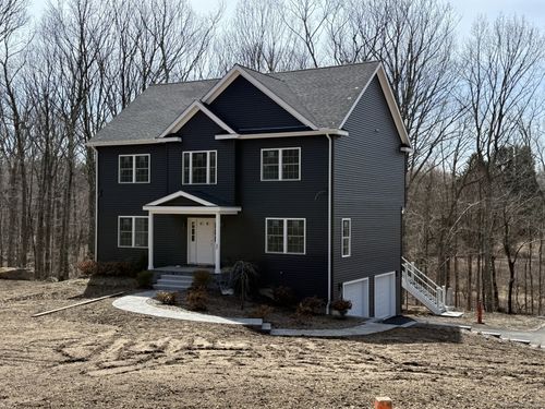 17 Deer Run Rd, Middlebury, CT, 06762-3242 | Card Image