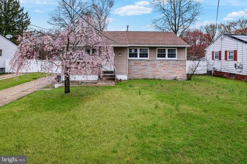 418 Delview Ln, Delanco, NJ, 08075-4911 | Card Image