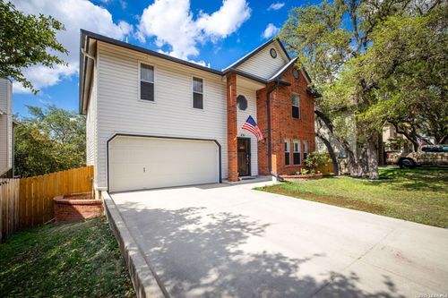 231 Samantha Dr, Schertz, TX, 78154-3901 | Card Image
