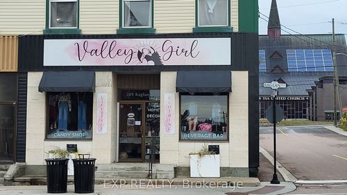 289 Raglan St S, Renfrew, ON, K7V1R3 | Card Image