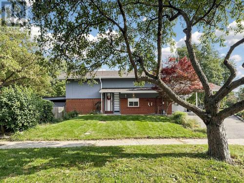 17 Amboy Road, Toronto (Morningside), ON, M1G3J3 | Card Image