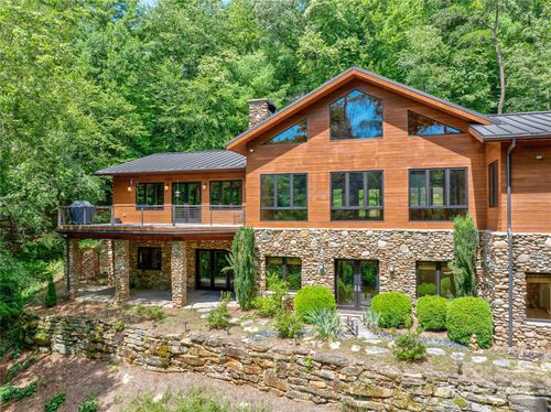 500 Oleta Mill Trl, Hendersonville, NC, 28792-4412 | Card Image