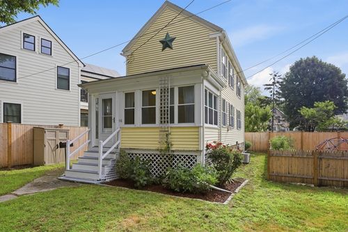 98 Grove St, Melrose, MA, 02176-4630 | Card Image