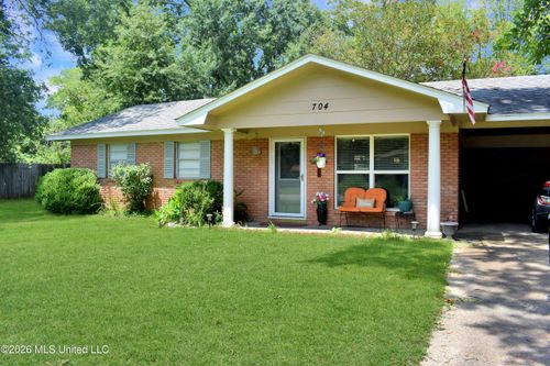 704 Marilyn Dr, Pearl, MS, 39208-2903 | Card Image