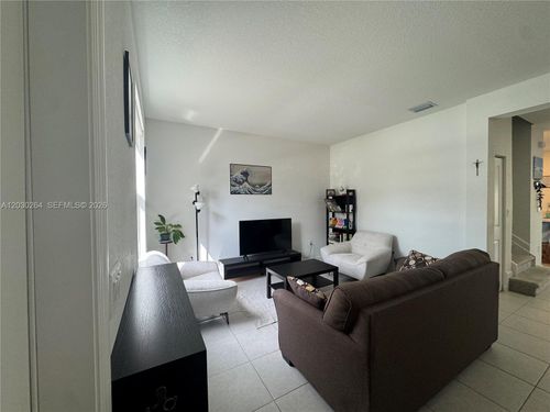 12159-12159 Nw 23rd Ct, Miami, FL, 33167-1487 | Card Image