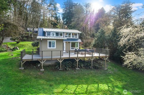 14274 Olympic Drive Sw, Vashon, WA, 98070 | Card Image