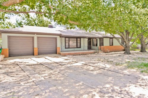 307 W Nelson St, Bowie, TX, 76230-3503 | Card Image
