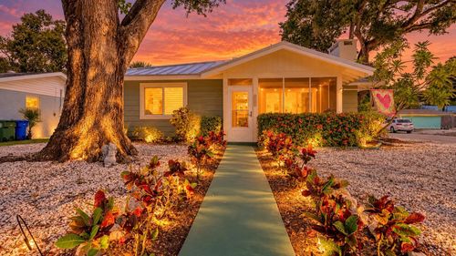 1602 18th Ave W, BRADENTON, FL, 34205-5744 | Card Image