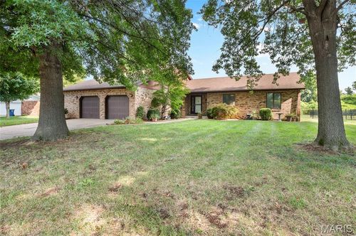 133 Story Circle Dr, Glen Carbon, IL, 62034-1173 | Card Image