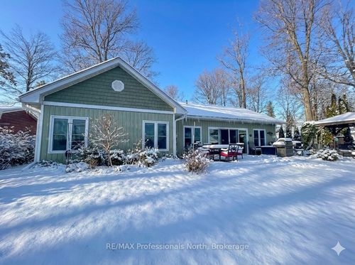 {{alt}} | Card Image