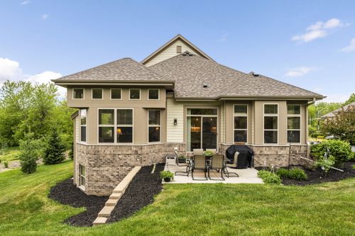 21975 W North Ave, Brookfield, WI, 53045-4737 | Card Image