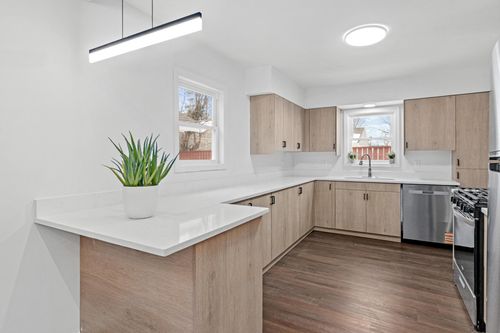 3501 Utah Ave S, Saint Louis Park, MN, 55426-3817 | Card Image