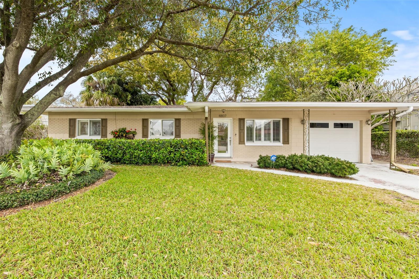 Bay Villa Ave, Tampa, FL 33611