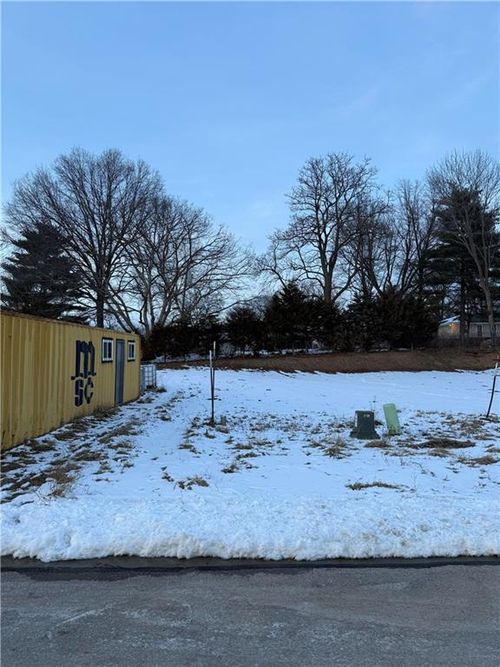 2706 Nw 84th Ter, Kansas City, MO, 64154-1108 | Card Image
