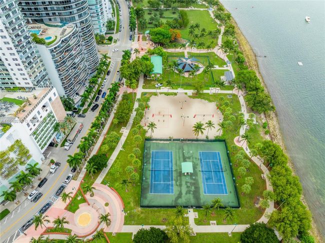 APT-3715 - 1900 N Bayshore Dr, Condo with 2 bedrooms, 3 bathrooms and null parking in Miami FL | Image 39
