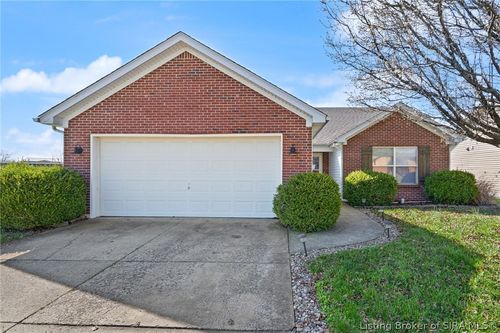 206 Riddle St, Jeffersonville, IN, 47130-6455 | Card Image