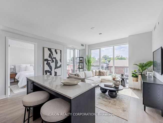 220 - 201 Brock St S, Condo with 2 bedrooms, 2 bathrooms and 1 parking in Whitby ON | Image 4