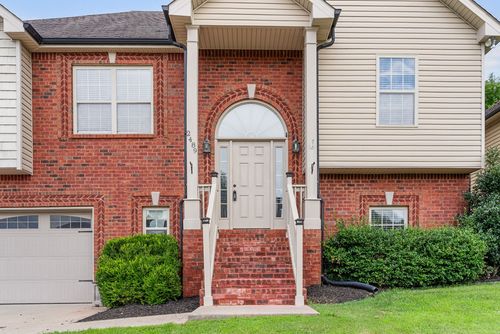 2489 Senseney Dr, Clarksville, TN, 37042-4698 | Card Image