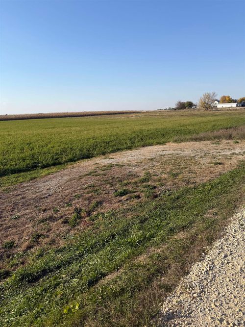 PARCEL 2022-3 In Parcel C Ne1/4 Se1/4 2-95-13, New Hampton, IA, 50659 | Card Image