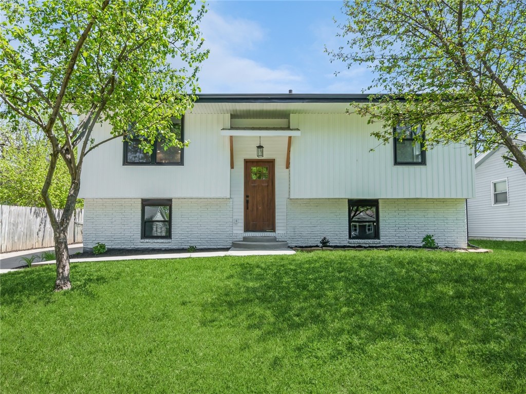 7th St, Des Moines, IA 50315