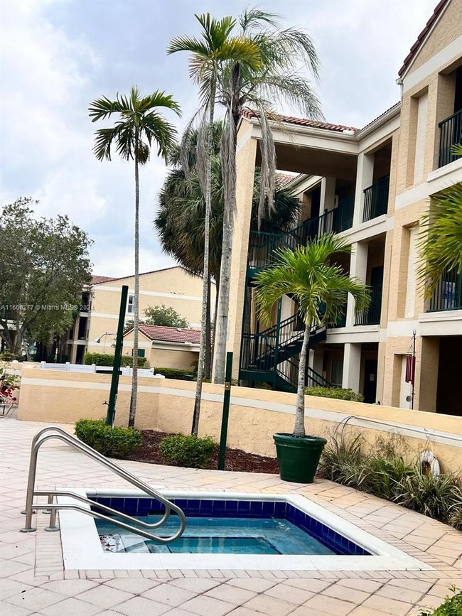 APT-1236 - 733 Riverside Dr, Condo with 1 bedrooms, 1 bathrooms and null parking in Coral Springs FL | Image 27