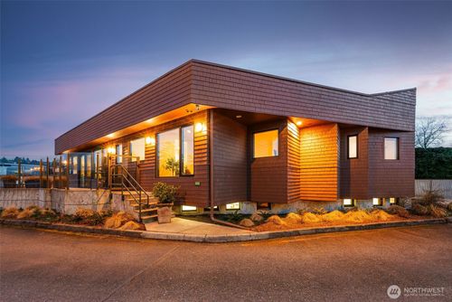 8802 6th Ave, Tacoma, WA, 98465-1005 | Card Image