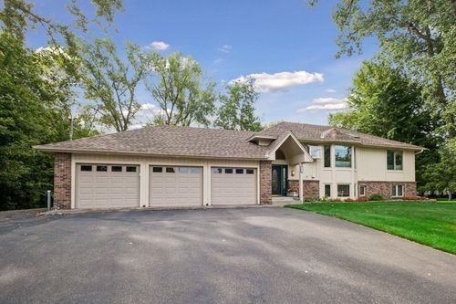 7 Kaiser Ave, Medicine Lake, MN, 55441-4929 | Card Image