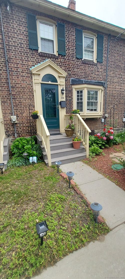 apt-c3-345 Benham Ave, Bridgeport, CT, 06604-3056 | Card Image