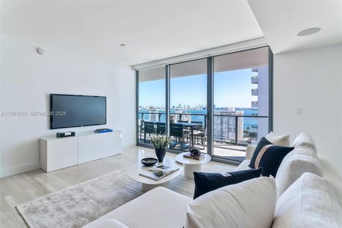 1602-1451 Brickell Ave, Miami, FL, 33131-3806 | Card Image