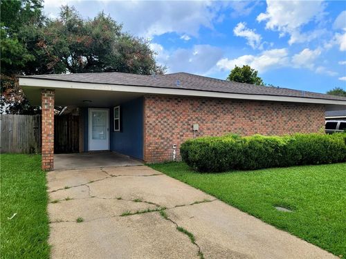 283 Meadows Dr, Destrehan, LA, 70047-3501 | Card Image