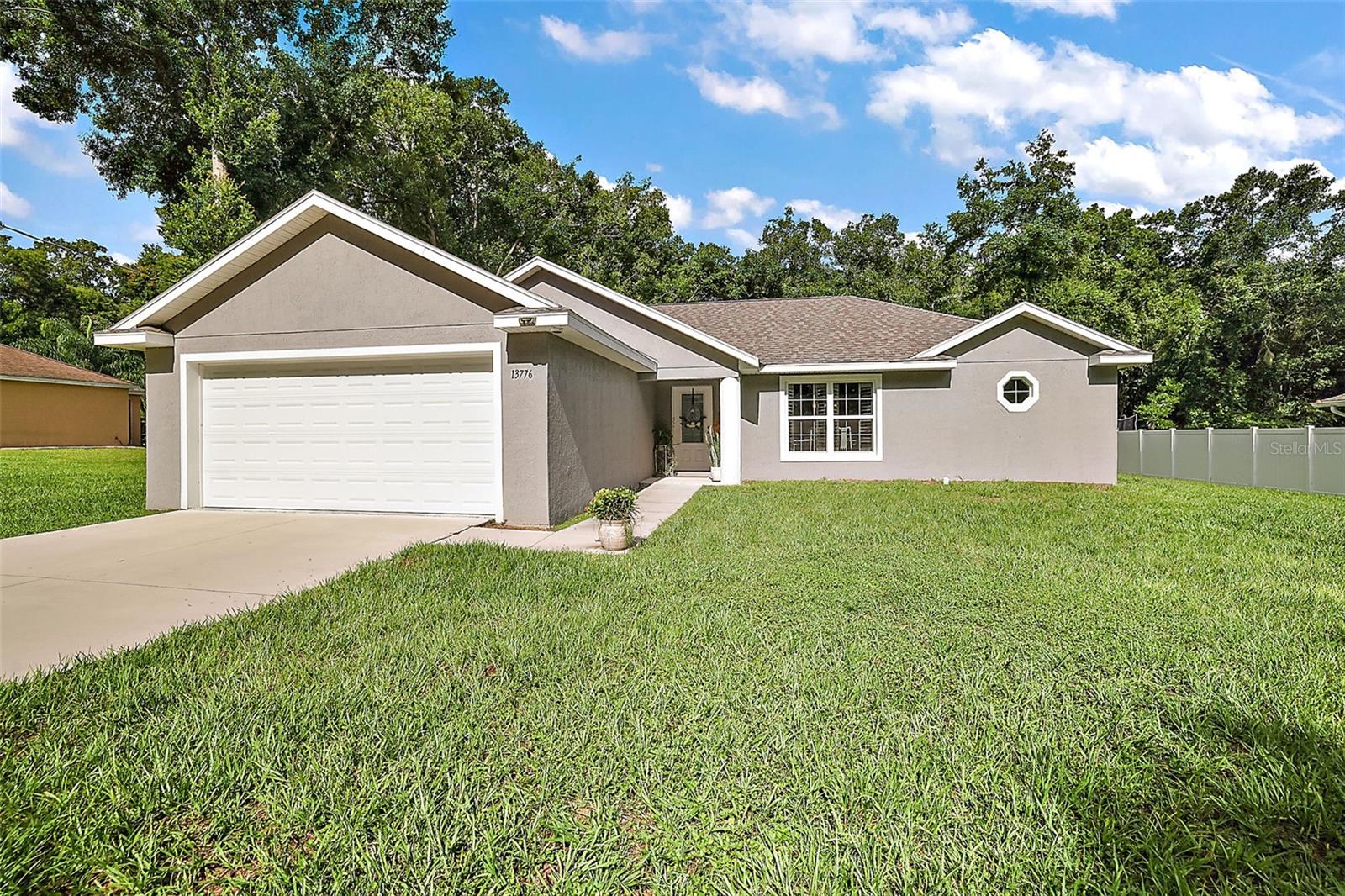 101st Ave, Belleview, FL 34420