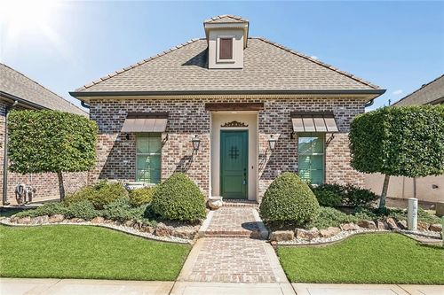 525 Rue Jardins, Covington, LA, 70433-7264 | Card Image