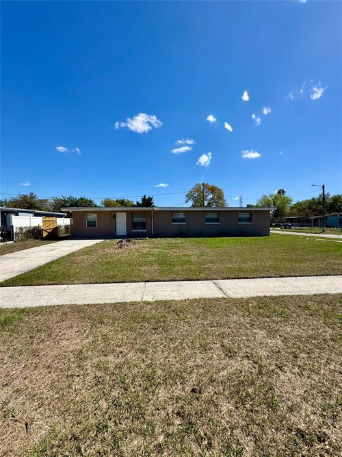 1332 Warrington Way, TAMPA, FL, 33619 | Card Image