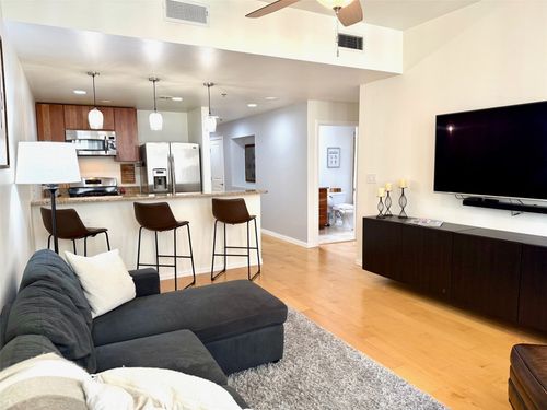 apt-2607-1200 Main St, Dallas, TX, 75202-4318 | Card Image