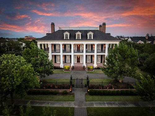 38 E Shore Dr, The Woodlands, TX, 77380-3095 | Card Image