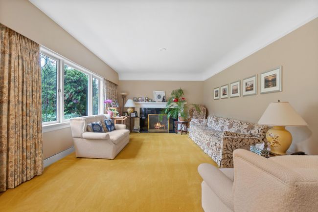 2308 Lawson Avenue, House other with 4 bedrooms, 2 bathrooms and 3 parking in West Vancouver BC | Image 5