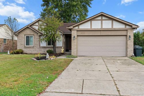 20757 Cueter Ln, Clinton Township, MI, 48038-2410 | Card Image