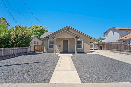 1529 Mitchell Ave, Escalon, CA, 95320-2036 | Card Image