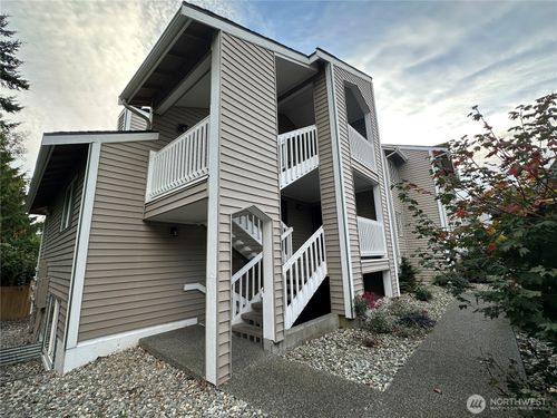 apt-26-1410 W Casino Rd, Everett, WA, 98204-7957 | Card Image